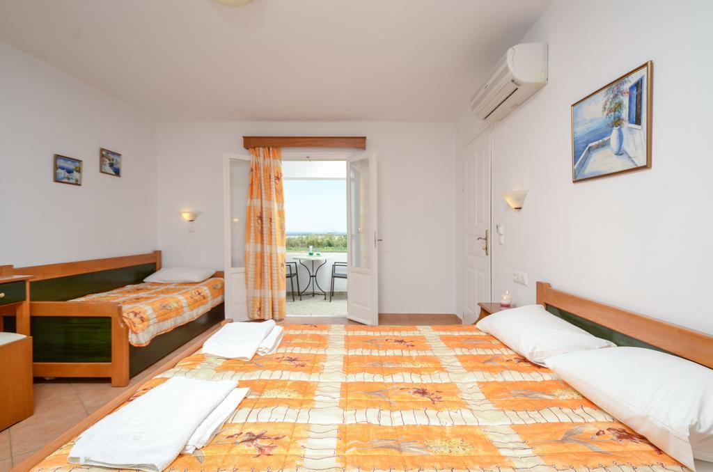 Agnadi Hotel Agia Anna  Esterno foto